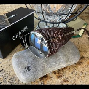 Authentic CHANEL aviator sunglasses